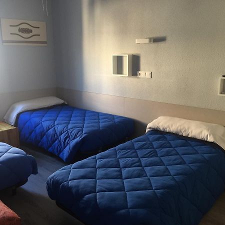 Hostal Rosales อารันดา เด ดวยโร ภายนอก รูปภาพ