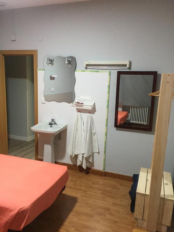Hostal Rosales อารันดา เด ดวยโร ภายนอก รูปภาพ